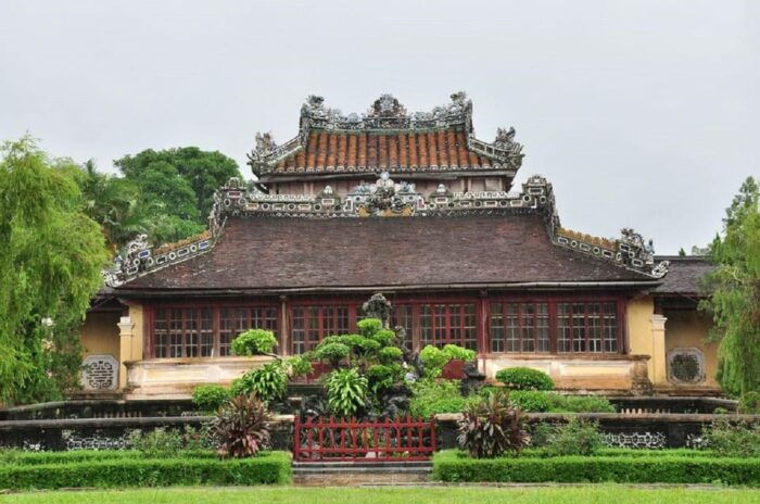 Hue: City Day Trip by Private Car & English Speaking Driver - Tour Inclusions and Exclusions