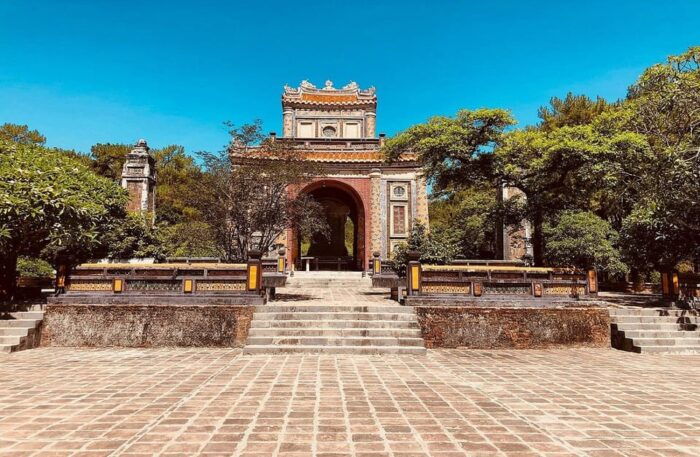 Hue: City Day Trip by Private Car & English Speaking Driver - Traveler Information and Tips