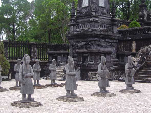 Hue City Full-Day Tour - Cruise Along Perfume River