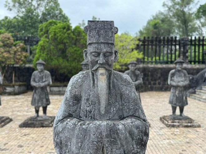 Hue City Group Tour- Hue Deluxe Group Tour - Cultural Experience