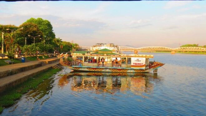 Hue City Tour: Explore All Day With Boat Ride and Lunch - Experience Highlights