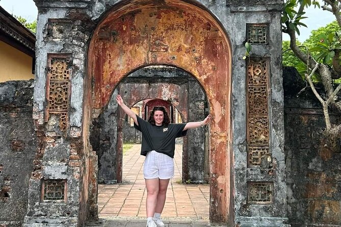 Hue City Tour-Hai Van Pass- Abandoned Water Park (Thuy Tien Lake) - Local Cuisine: Indulge in Hues Authentic Flavors