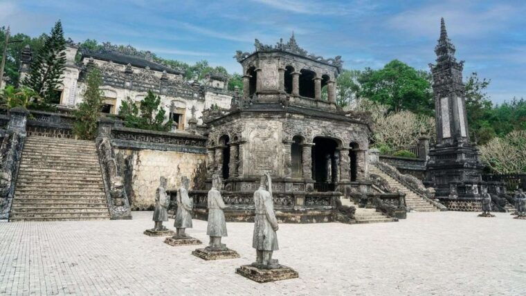 Hue City Tour Half Day by Private Car & Dragon Boat Option - Exploration of Minh Mang Tomb