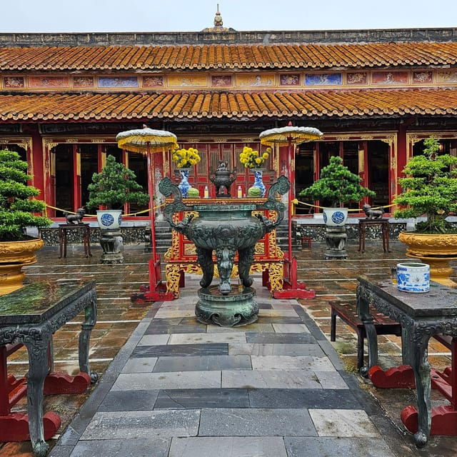 Hue City Tour Half Day: Imperial City and Tu Duc Tomb by Car - Booking Information