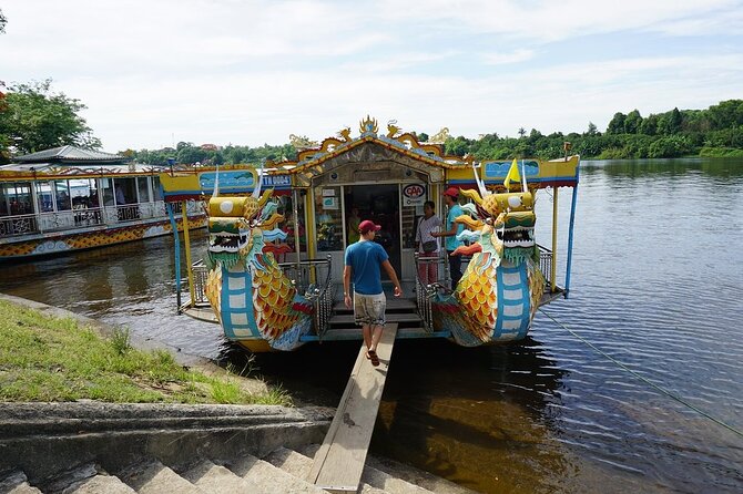 Hue City Tour Luxury Group Tour - Expert Local Guide