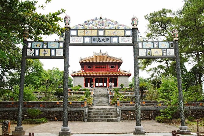 Hue City Tour With Private English Speaking Driver: See Royal Tombs and More - Customizable Itinerary Options