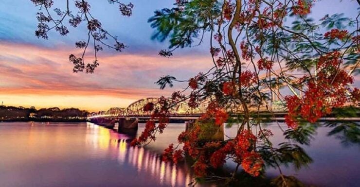 Hue Cuisine Trip On Huong River - Good To Know