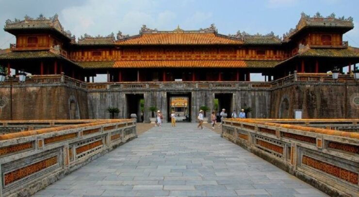 Hue Day Trip With Guide, Lunch &Transfer From Hoi An/Da Nang - Full Activity Description
