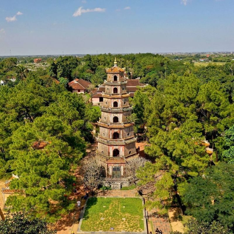 Hue Discovery Deluxe Full Day Tour - At a glance: three major sights, one long day