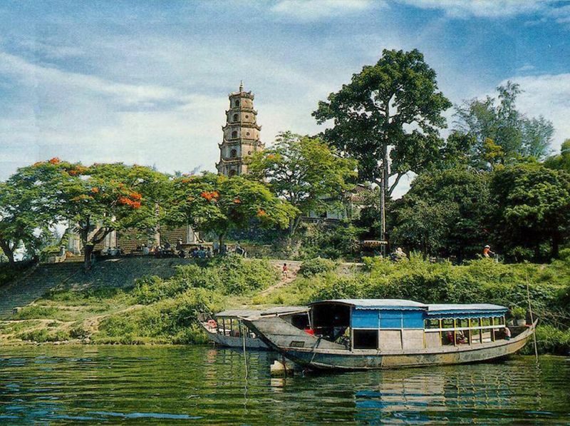 Hue Discovery Deluxe Full Day Tour - The route is built around Hue’s imperial core