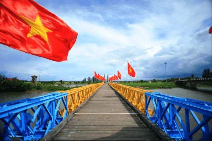 Hue: Explore Tour With Vinh Moc Tunnels and Khe Sanh Base - Highlights of the Tour