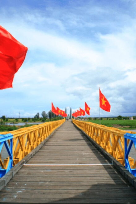 Hue: Explore Tour With Vinh Moc Tunnels and Khe Sanh Base - Key Sites Visited