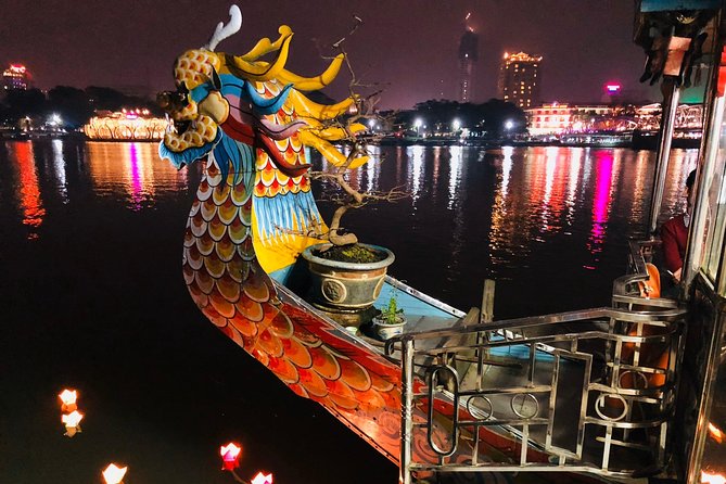Hue Folk Songs on the Perfume River - Where to Experience Hue Folk Songs