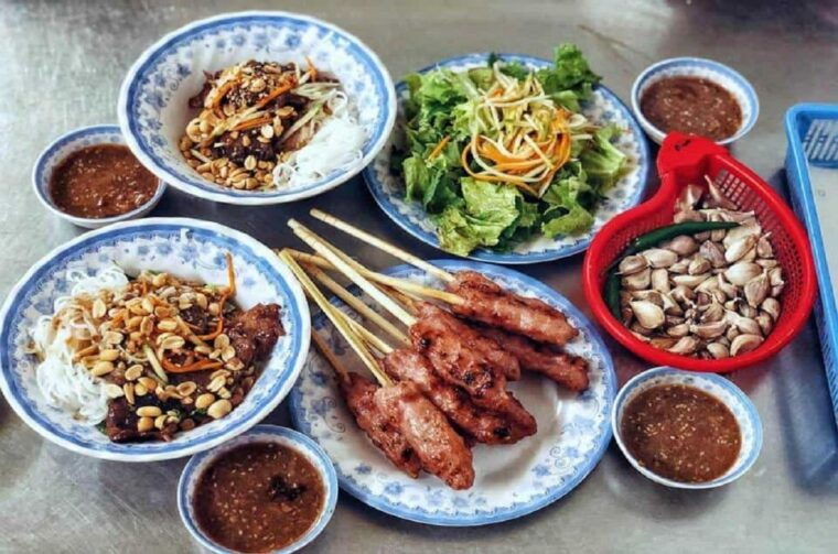 Hue Food Tour by Walking or Cyclo or Motorcycle With Driver! - Local Expert Guide
