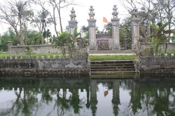 Hue : Get off the Beaten Track Private Tour - The Sum Up