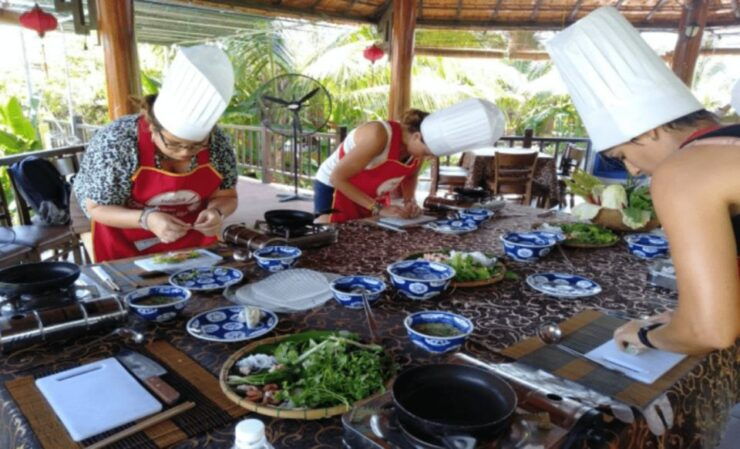 Hue: Home Vegan/Vegetarian Cooking Class With Local Girl - Activity Details