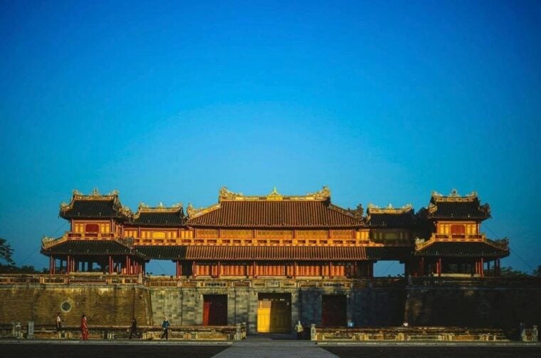 Hue: Hue Walking Tour to Imperial Citadel With Tour Guide - Coronation Site: The Thai Hoa Palace