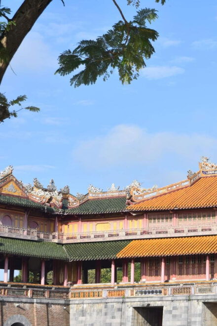 Hue: Imperial and Forbidden City Guided Tour - Experience Description