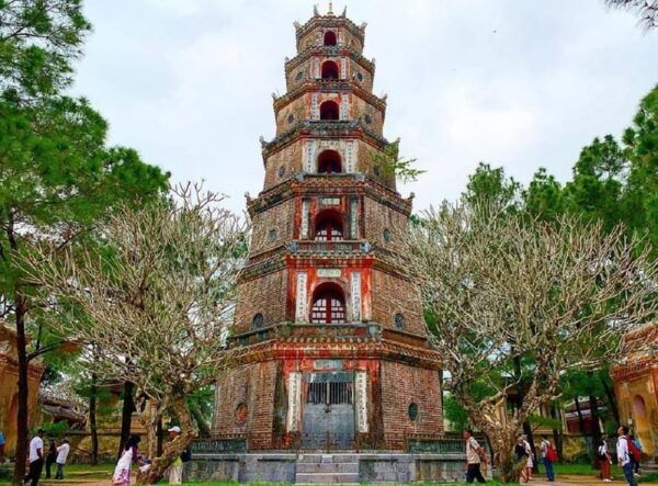 Hue : Imperial Citadel - Thien Mu Pagoda - Dragon Boat Trip - Frequently Asked Questions