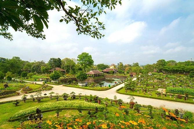 Hue Imperial City Daily Group Tour via Hai Van Pass From Hoi an - Overall Information