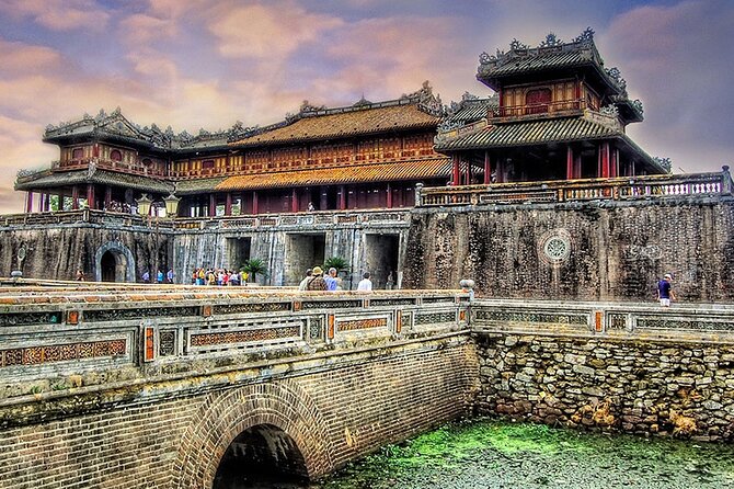 Hue Imperial City Full Day Tour With Lunch & Guide - Lunch Inclusions