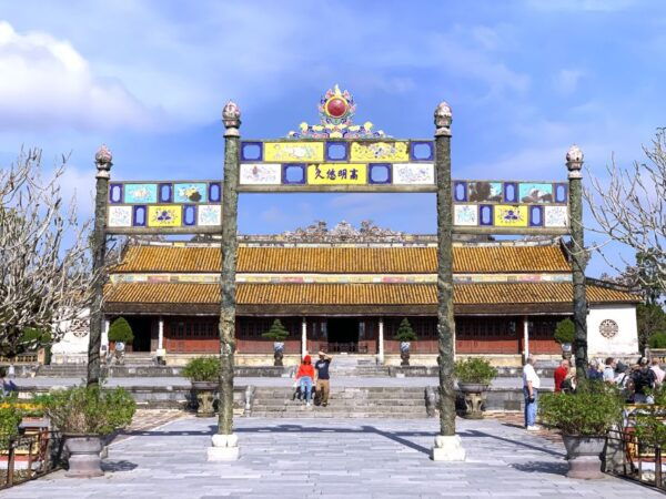 Hue: Imperial City Guided Tour With Perfume River Boat Trip - Booking and Pricing Details