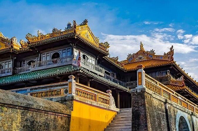 Hue Imperial City Hai Van Pass Full Day Tour - Thien Mu Pagoda: A Spiritual Sojourn