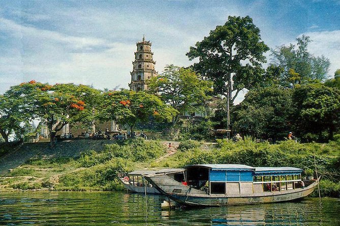 Hue Imperial City Highlights and Boat Trip: PRIVATE Full-Day Tour From Da Nang - Customer Reviews and Ratings