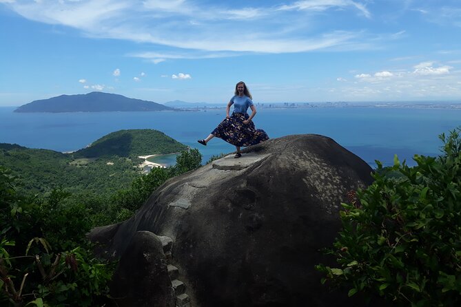 HUE IMPERIAL CITY KING ROYAL TOMB PERFUME BOAT TRIP via HAI VAN PASS - Common Questions