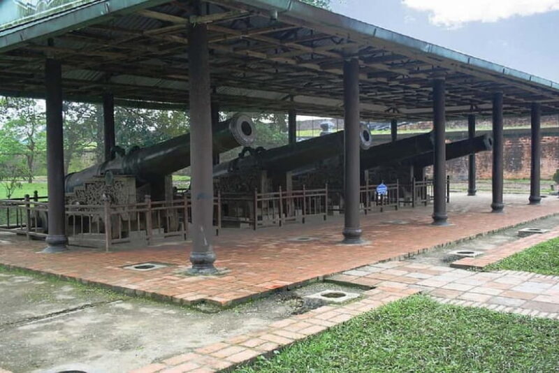 Hue: Imperial City, Royal Tombs, Pagoda & Dragon Boat Tour - Good To Know