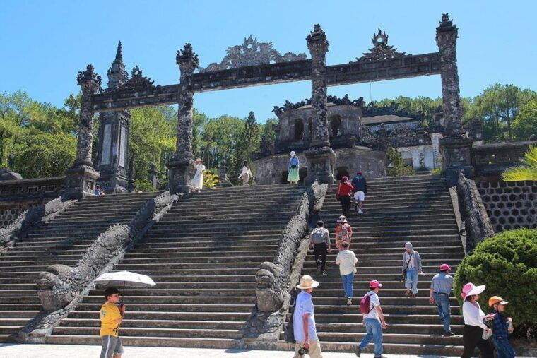 Hue: Imperial City, Royal Tombs & Pagoda Tour by Private Car - Royal Tombs: Impressive Architecture and UNESCO Heritage