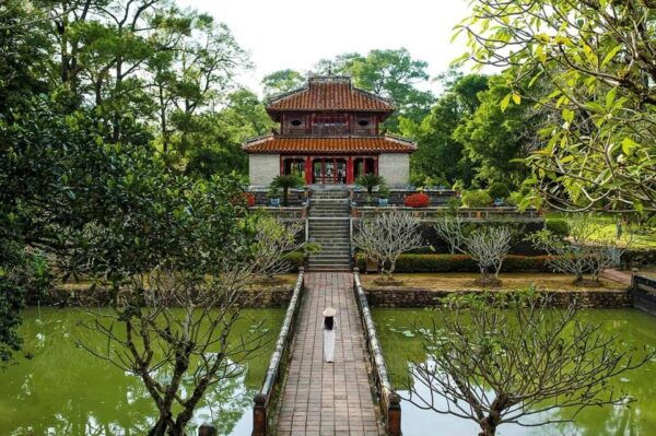 Hue Imperial City Sightseeing Full-Day Trip From Hue - Tips for Travelers