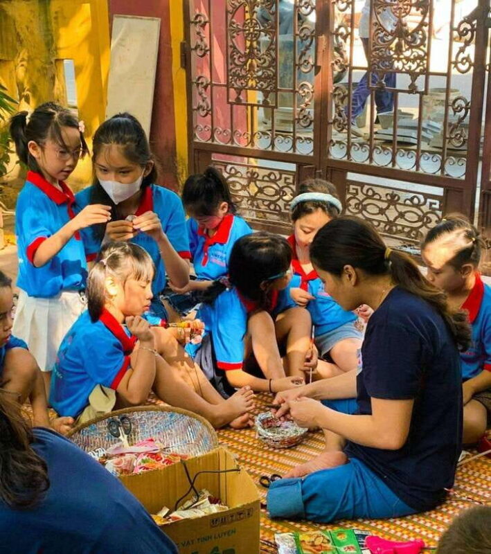 Hue: Make an impact with Recycled Materials craft workshop - Exploring the Hue Recycled Materials Workshop