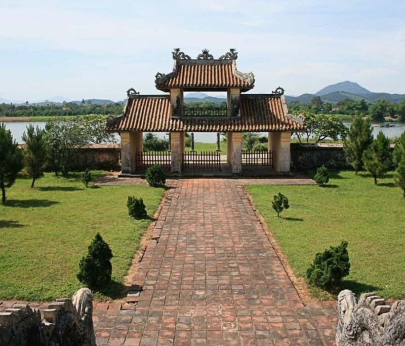 Hue: Motorbike Ride Through Hue with a Lady Rider & Lunch - Exploring Hue by Motorbike: An Authentic Way to Connect with the City