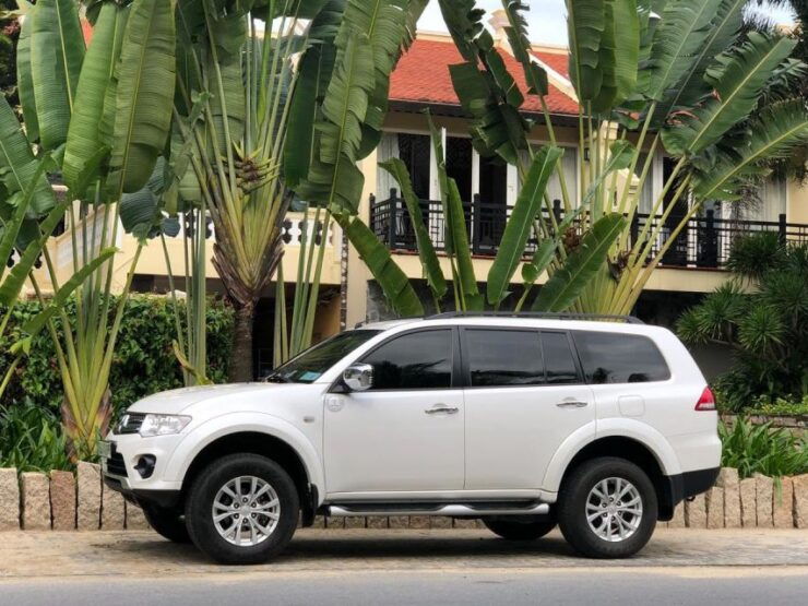 Hue or Hoi An: Golden Bridge Drive by Private Car - Booking Details