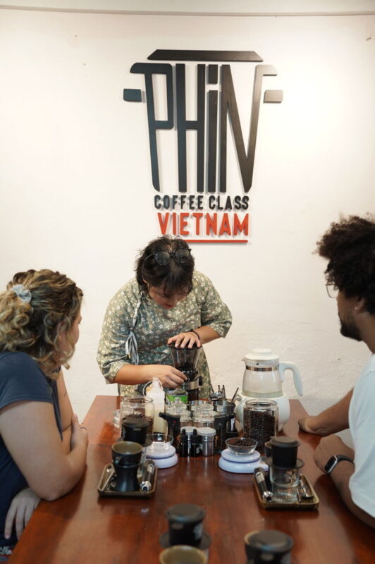 Hue Phin Coffee Class With Egg, Salt & Coconut Styles - What happens during the 1.5-hour class