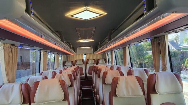 Hue: Phu Bai Airport to City Center by Private Car Transfer - Journey Experience