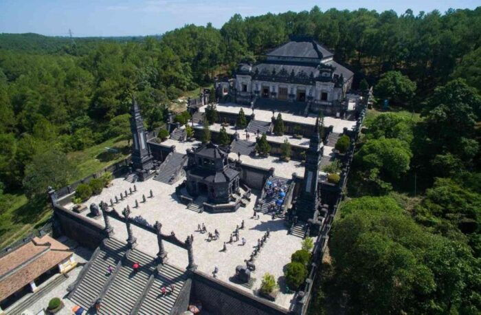 Hue: Private Dragon Boat, Thien Mu Pagoda, & Royal Tomb Tour - Perfume River Cruise