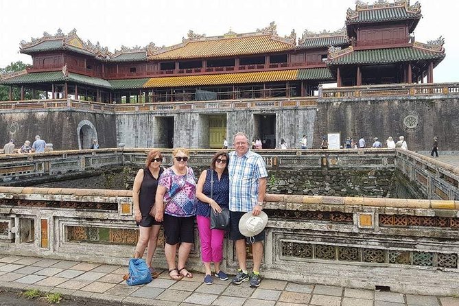 Hue Private Tour Via Hai Van Pass& Abandoned Park(Thuy Tien Lake) - Meeting Points