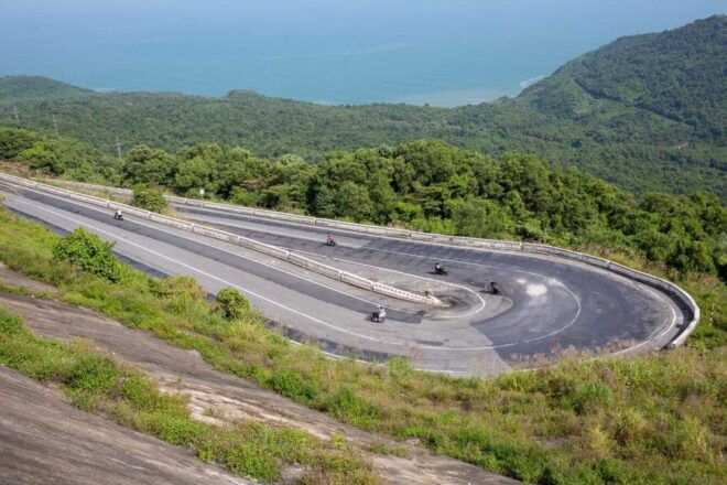 Hue: Private Transfer To/From Hoi an With Sightseeing - Marvel at Limestone and Marble Hills