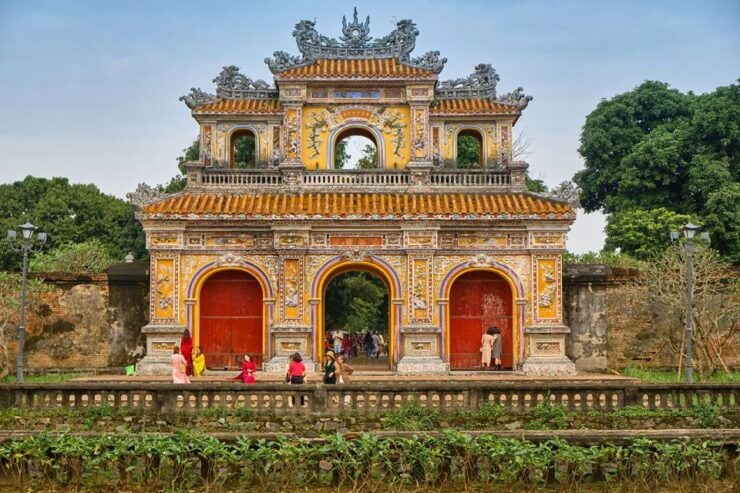 Hue Royal Tombs and Citadel , Thien Mu Pagoda by Dragon Boat - Hue Imperial Citadel Overview
