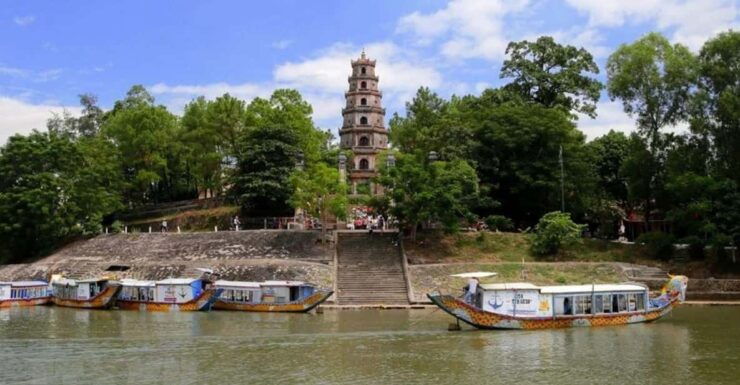 Hue : Royal Tombs- Thien Mu Pagoda- Dragon Boat Private Tour - Itinerary Details
