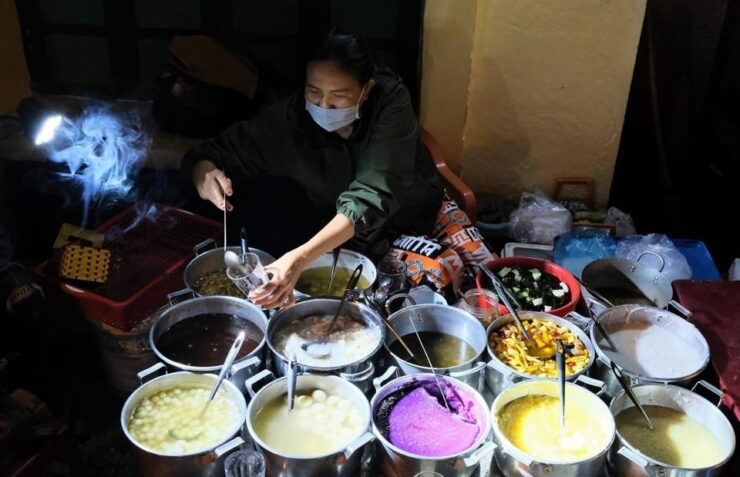 Hue Street Food Tour: Taste Local Flavors With Local Guide - Itinerary and Experience