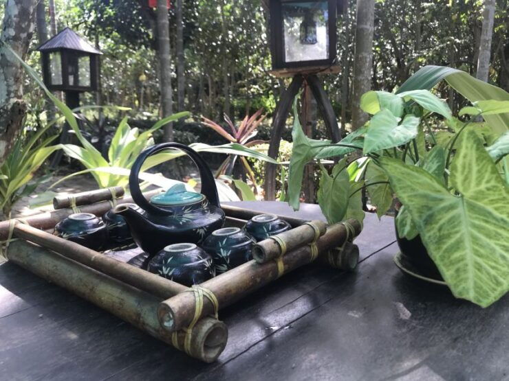 Hue: Thuy Bieu Village Bike Tour With Lunch - Overview of Thuy Bieu Village Bike Tour