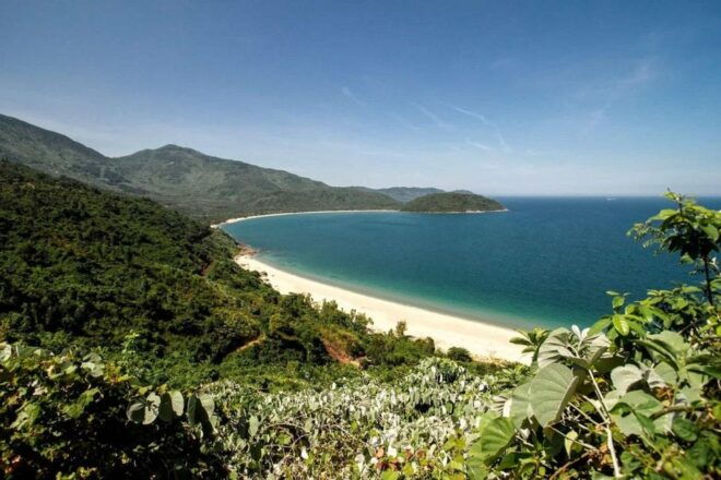 Hue To/From Hoi an via Linh Ung Pagoda in Monkey Mountain - Private Car Transfer With English-Speaking Driver