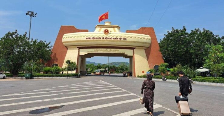 Hue to Lao Bao Border for Visa Run Round Trip Private Car - Experience Highlights