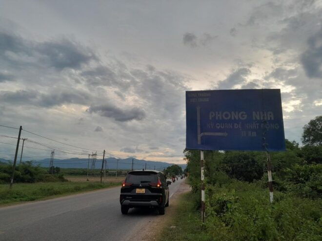 Hue to Phong Nha by Private Car With Proffesional Driver - Sightseeing Stops Along the Way