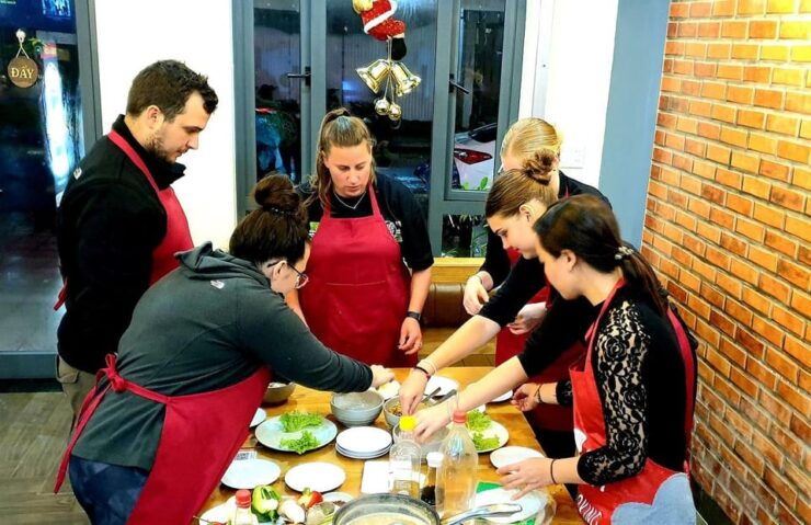 Hue : Vegetarian Cooking Class With Local Family - Booking Process