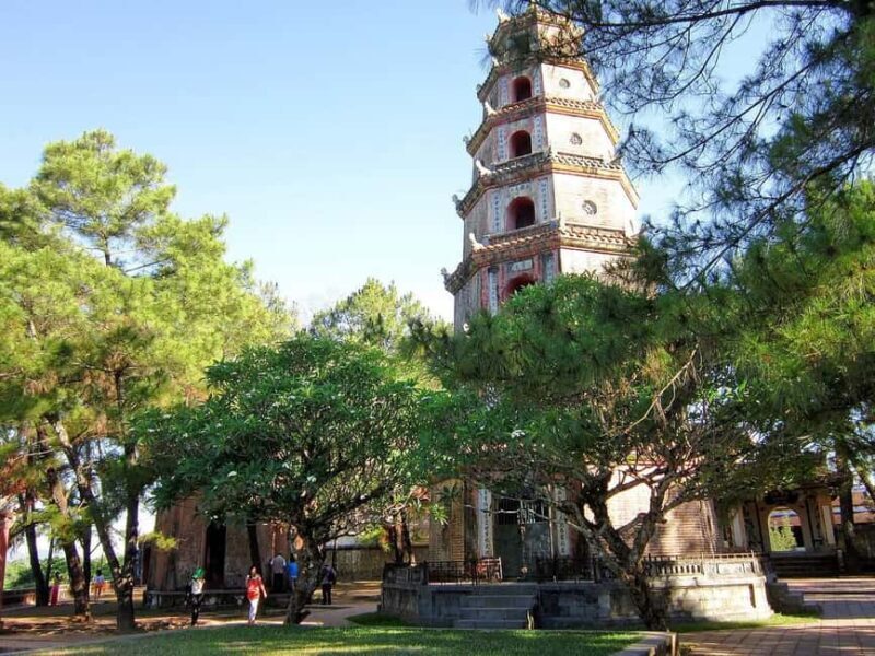 Hue: Visit Pagoda/Royal Tombs by Dragon Boat & Private Car - Good To Know