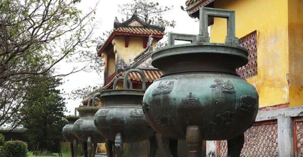 Hue Walking Tour to Imperial Citadel and Forbidden City - Booking and Cancellation Policy